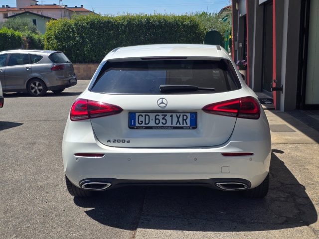 MERCEDES-BENZ A 200 D AUTOMATIC LED AMBIENT 64 MBUX  - foto 9