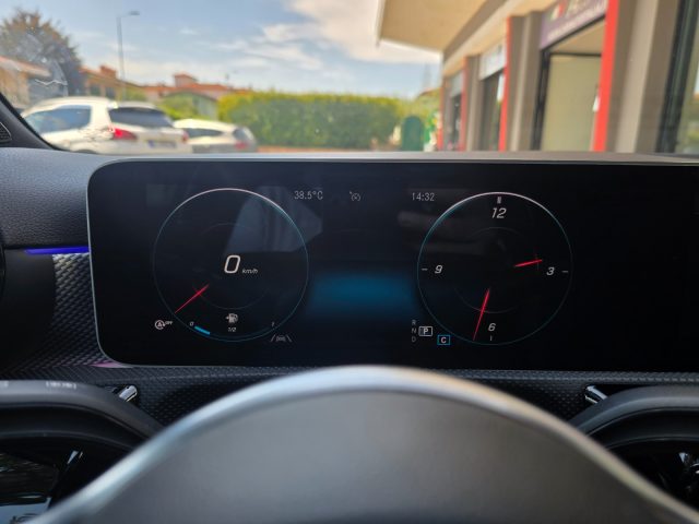 MERCEDES-BENZ A 200 D AUTOMATIC LED AMBIENT 64 MBUX  - foto 49
