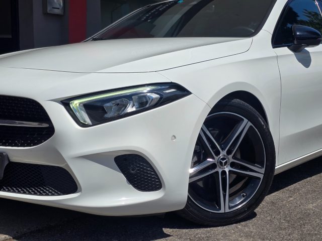 MERCEDES-BENZ A 200 D AUTOMATIC LED AMBIENT 64 MBUX  - foto 19