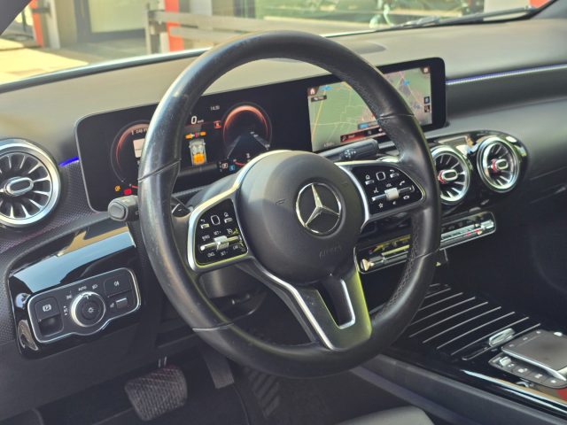 MERCEDES-BENZ A 200 D AUTOMATIC LED AMBIENT 64 MBUX  - foto 35