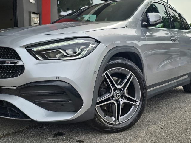 MERCEDES-BENZ GLA 200 D AUTOMATIC PREMIUM AMG LINE 19