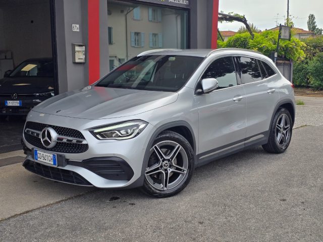 MERCEDES-BENZ GLA 200 D AUTOMATIC PREMIUM AMG LINE 19