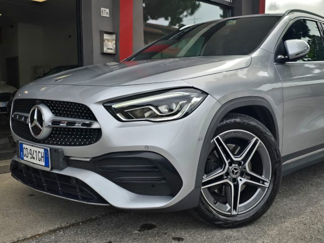 MERCEDES-BENZ GLA 200 D AUTOMATIC PREMIUM AMG LINE 19