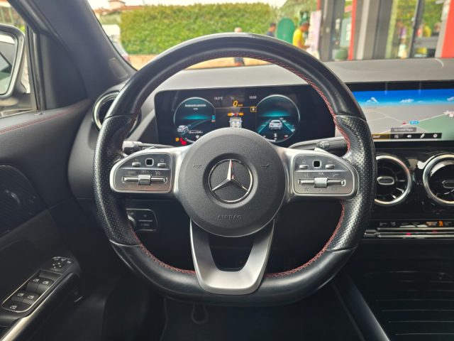 MERCEDES-BENZ GLA 200 D AUTOMATIC PREMIUM AMG LINE 19
