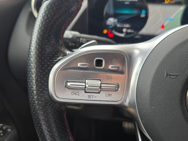 MERCEDES-BENZ GLA 200 D AUTOMATIC PREMIUM AMG LINE 19