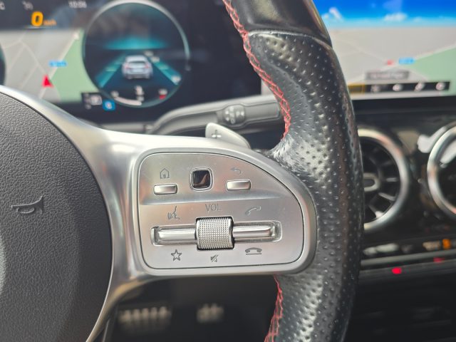 MERCEDES-BENZ GLA 200 D AUTOMATIC PREMIUM AMG LINE 19