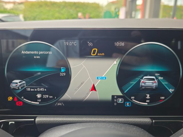 MERCEDES-BENZ GLA 200 D AUTOMATIC PREMIUM AMG LINE 19