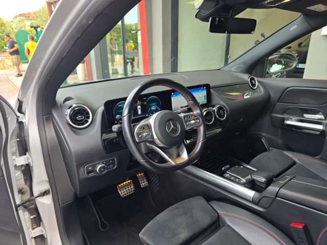 MERCEDES-BENZ GLA 200 D AUTOMATIC PREMIUM AMG LINE 19