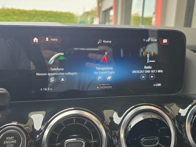 MERCEDES-BENZ GLA 200 D AUTOMATIC PREMIUM AMG LINE 19