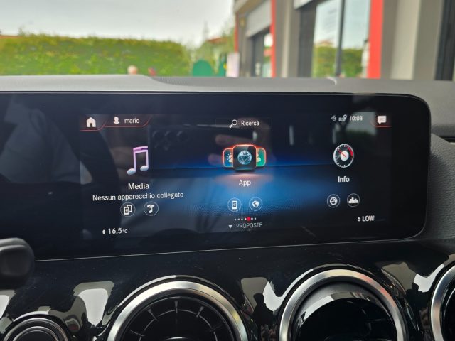 MERCEDES-BENZ GLA 200 D AUTOMATIC PREMIUM AMG LINE 19