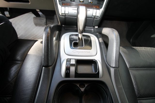 PORSCHE CAYENNE 3.2 V6 CAT - foto 18