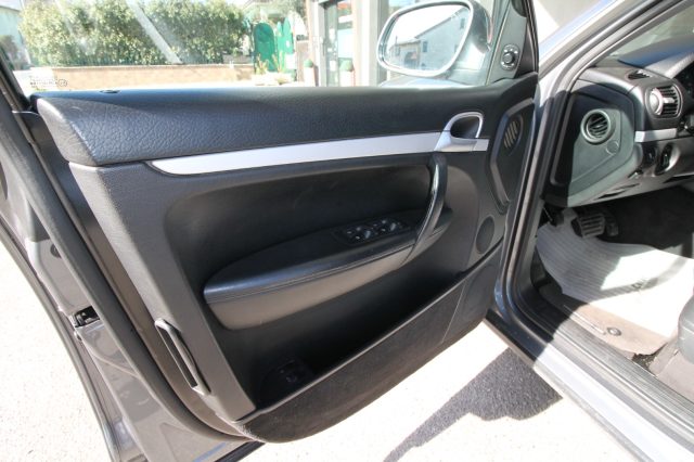 PORSCHE CAYENNE 3.2 V6 CAT - foto 10