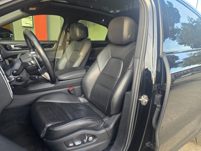 PORSCHE CAYENNE COUPÉ 3.0 V6 PANORAMA 22