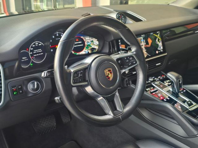 PORSCHE CAYENNE COUPÉ 3.0 V6 PANORAMA 22
