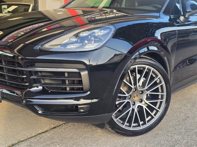 PORSCHE CAYENNE COUPÉ 3.0 V6 PANORAMA 22