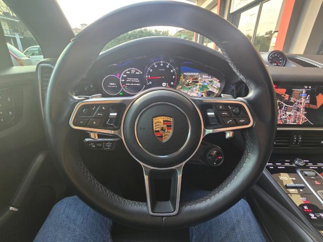 PORSCHE CAYENNE COUPÉ 3.0 V6 PANORAMA 22