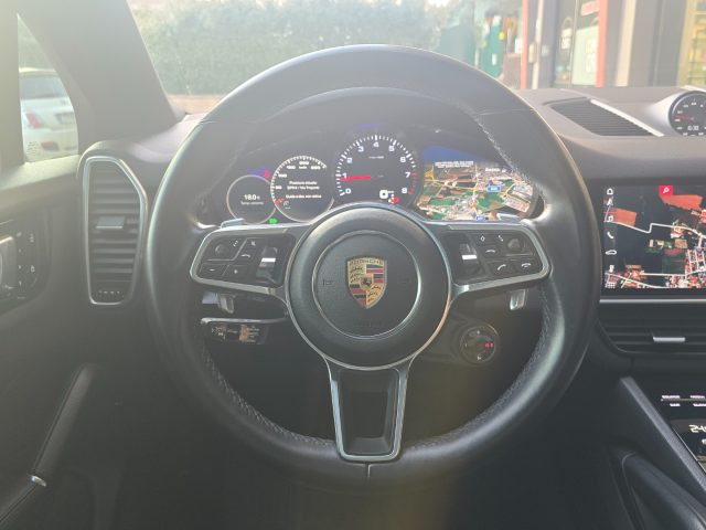 PORSCHE CAYENNE COUPÉ 3.0 V6 PANORAMA 22
