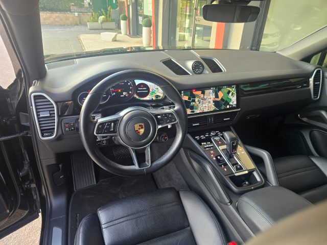 PORSCHE CAYENNE COUPÉ 3.0 V6 PANORAMA 22