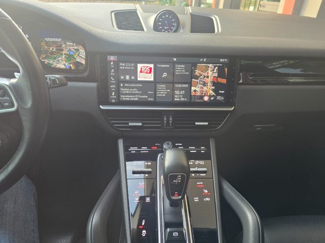 PORSCHE CAYENNE COUPÉ 3.0 V6 PANORAMA 22