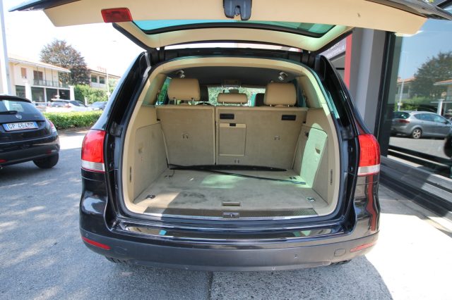 VOLKSWAGEN TOUAREG 3.0 V6 TDI DPF TIPTRONIC EXCLUSI - foto 30