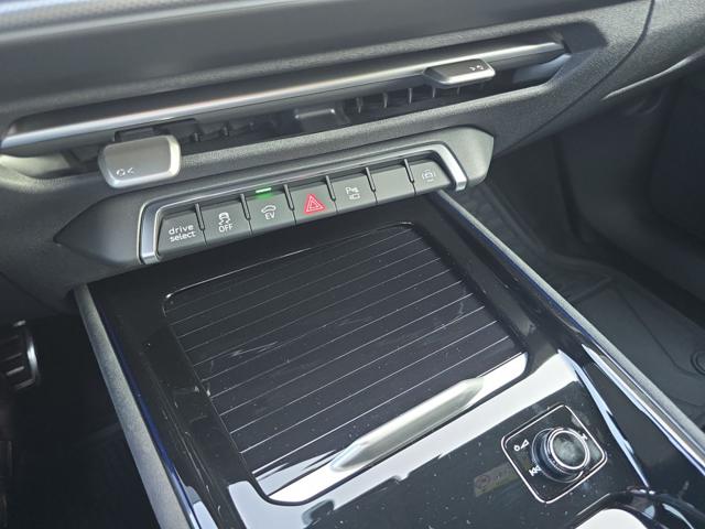 AUDI Q3 E-HYBRID 200 KW S TRONIC S LINE  - foto 16