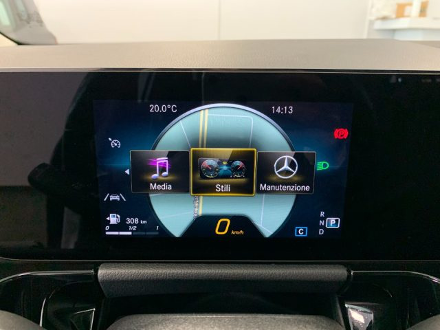 MERCEDES-BENZ GLA 180 D AUTOMATICO SPORT PLUS - foto 36