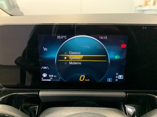 MERCEDES-BENZ GLA 180 D AUTOMATICO SPORT PLUS - foto 37
