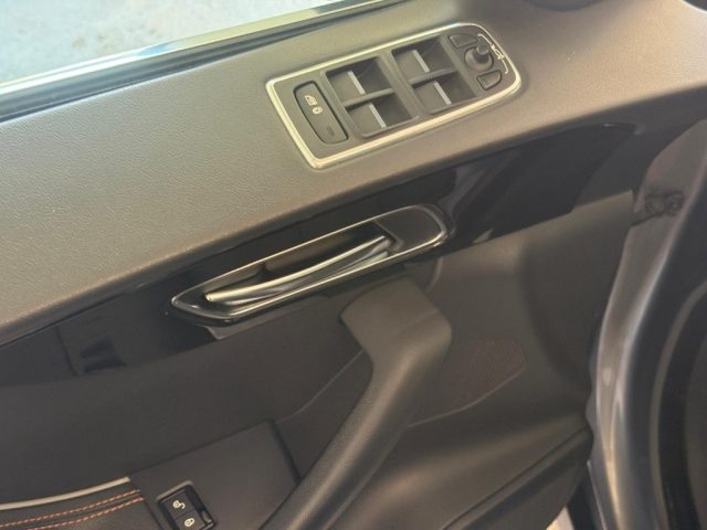 JAGUAR F-PACE 2.0 D 180 CV AUT. PRESTIGE - foto 23