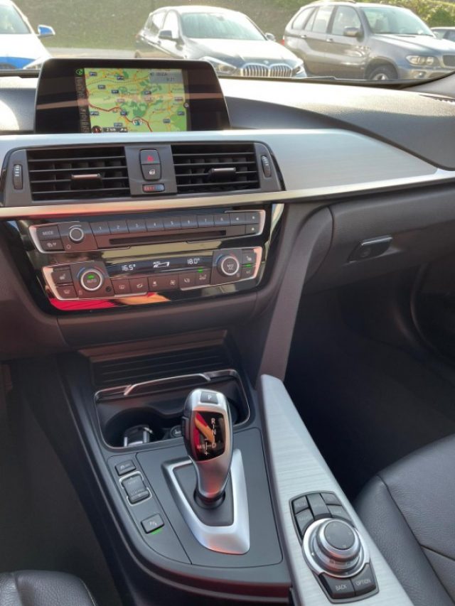 BMW 320 D XDRIVE TOURING LUXURY AUT. - foto 12