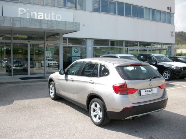 BMW X1 SDRIVE18D - foto 6