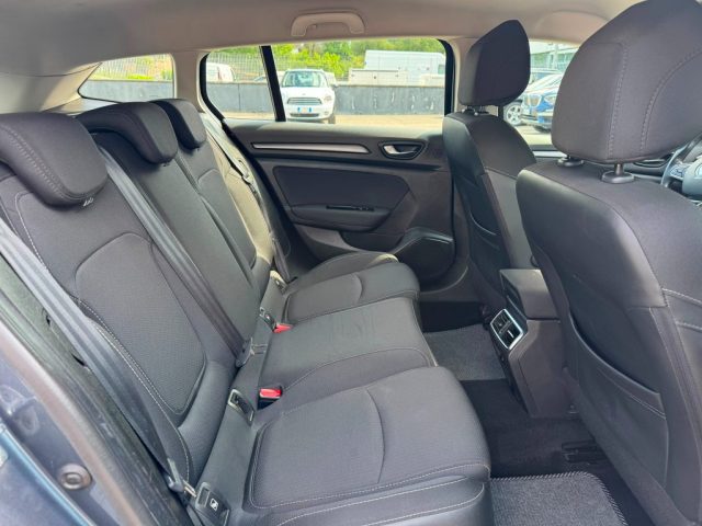 RENAULT MEGANE MÉGANE SPORTER BLUE DCI 115 CV E - foto 12