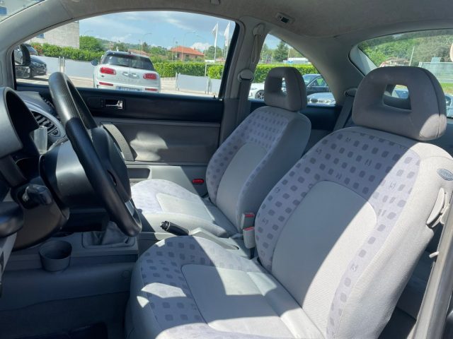VOLKSWAGEN NEW BEETLE 1.9 TDI - foto 8