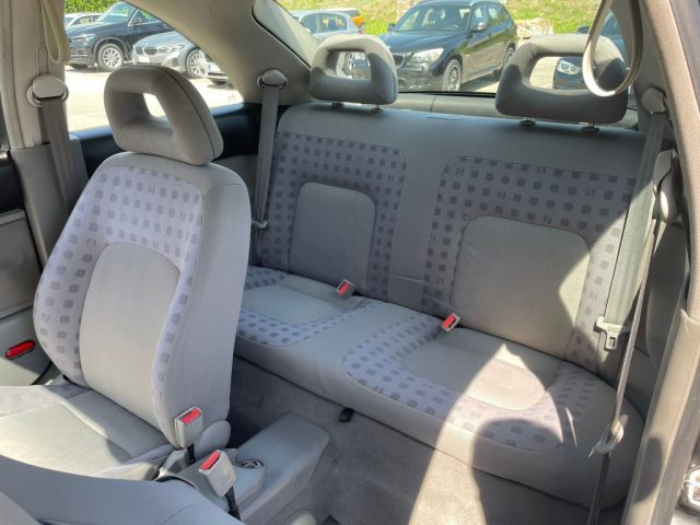 VOLKSWAGEN NEW BEETLE 1.9 TDI - foto 11