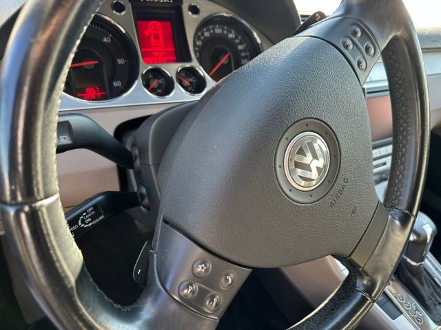 VOLKSWAGEN PASSAT 2.0 TDI 170CV DSG HIGHLINE - foto 13