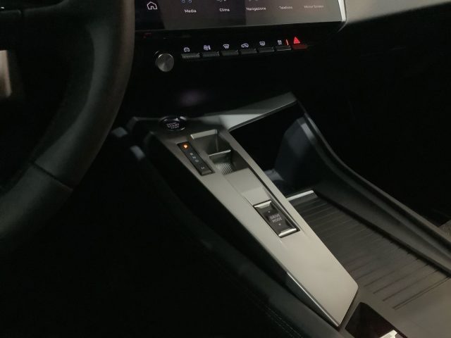 PEUGEOT 408 HYBRID 136 E-DCS6 ALLURE - foto 8