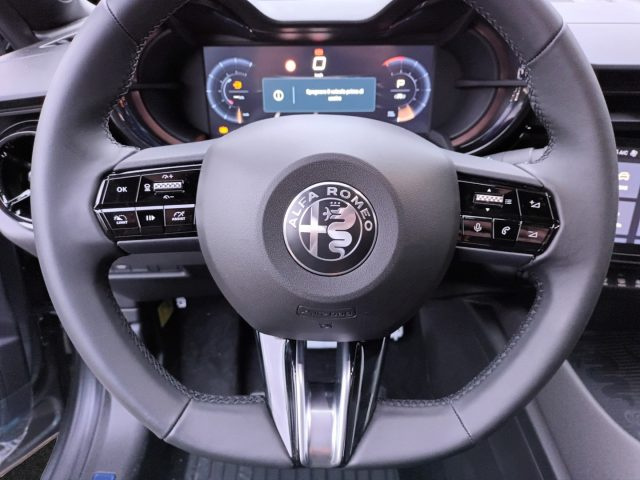 ALFA ROMEO JUNIOR 1200 HYBRID TI 145CV EDCT6 PACK  - foto 19