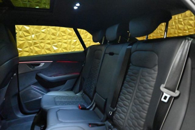 AUDI RS Q8 PERFORMANCE 640CV MOD.2027 CARBO - foto 36