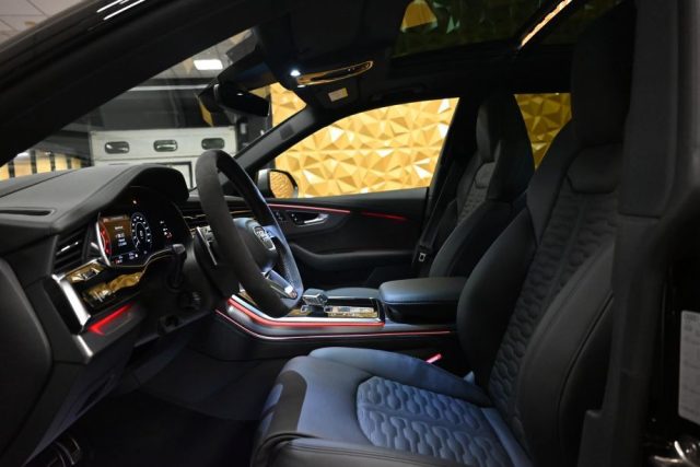 AUDI RS Q8 PERFORMANCE 640CV MOD.2027 CARBO - foto 29