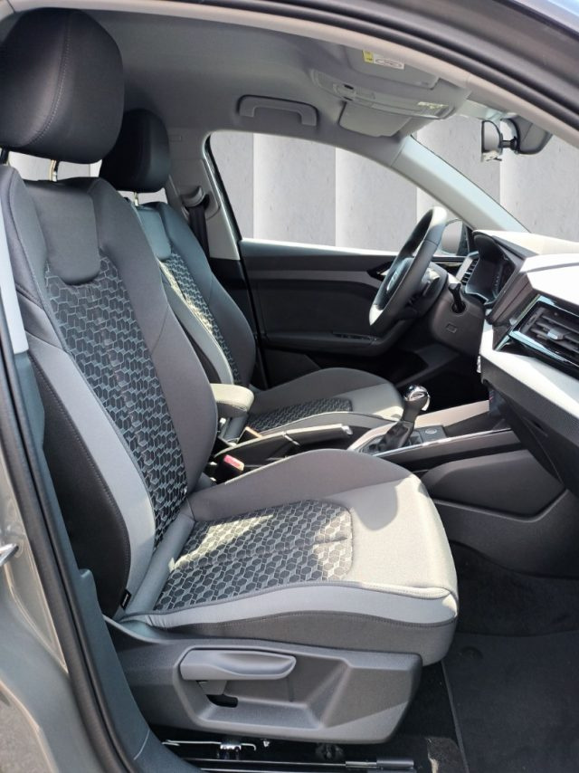 AUDI A1 SPB 30 TFSI BLACK-LINE PACKLUCI  - foto 11