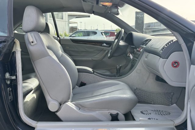MERCEDES-BENZ CLK 200 KOMPR. TPS CAT CABRIO ELEGANCE - foto 8