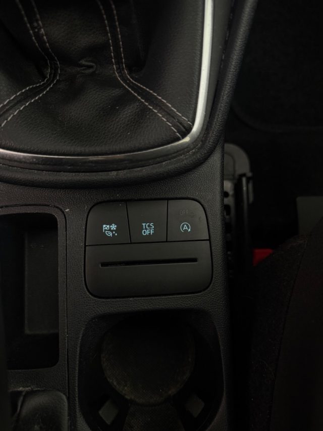 FORD FIESTA 1.0 ECOBOOST HYBRID 125 CV 5 POR - foto 17