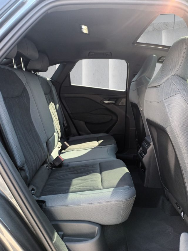 AUDI Q3 2000 SPB TDI BLACKLINE 150CV STR - foto 12
