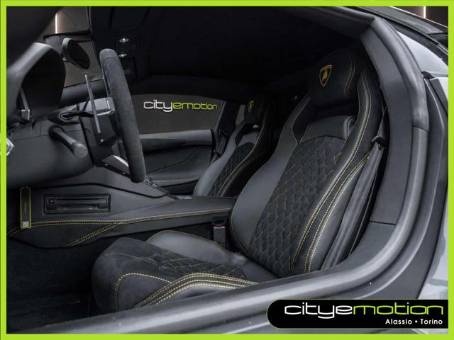 LAMBORGHINI AVENTADOR 6.5 V12 LP700-4 - foto 9