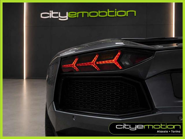 LAMBORGHINI AVENTADOR 6.5 V12 LP700-4 - foto 4