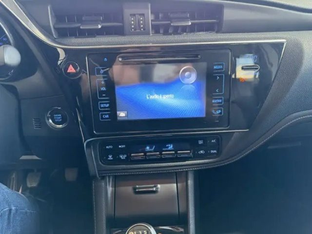 TOYOTA AURIS TOURING SPORTS 2.0 D-4D LOUNGE - foto 16
