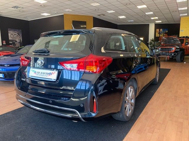 TOYOTA AURIS TOURING SPORTS 2.0 D-4D LOUNGE - foto 7