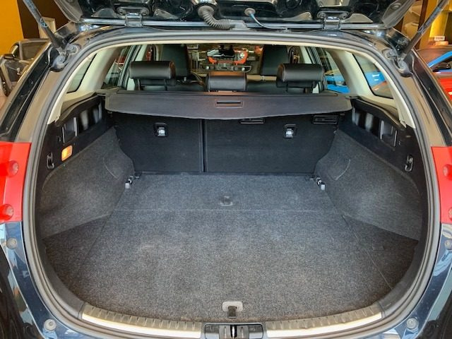TOYOTA AURIS TOURING SPORTS 2.0 D-4D LOUNGE - foto 17