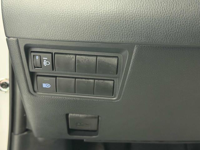 TOYOTA YARIS 1.5 HYBRID AUTOM 5 PORTE BUSINES - foto 13