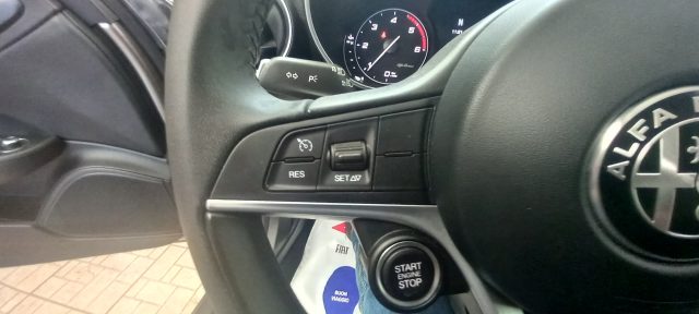 ALFA ROMEO GIULIA 2.2 TURBODIESEL 180 CV SUPER MAN - foto 17