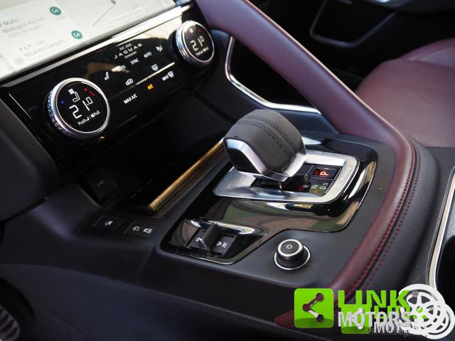 JAGUAR E-PACE 2.0D I4 163 CV AWD AUTO R-DYNAMI - foto 17